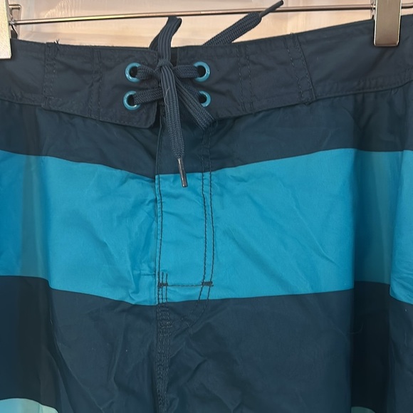 NWT Men’s Old Navy Striped Swim Trunks Board Shorts Size XXL - Picture 3 of 9